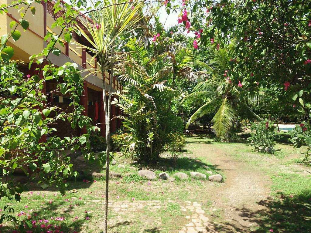 Kalipayan Beach Resort & Atlantis Dive Center Panglao Bagian luar foto