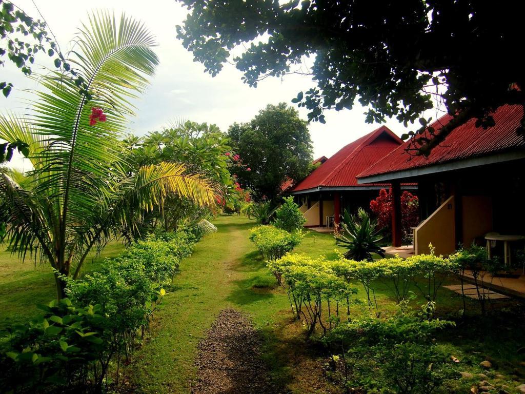 Kalipayan Beach Resort & Atlantis Dive Center Panglao Bagian luar foto